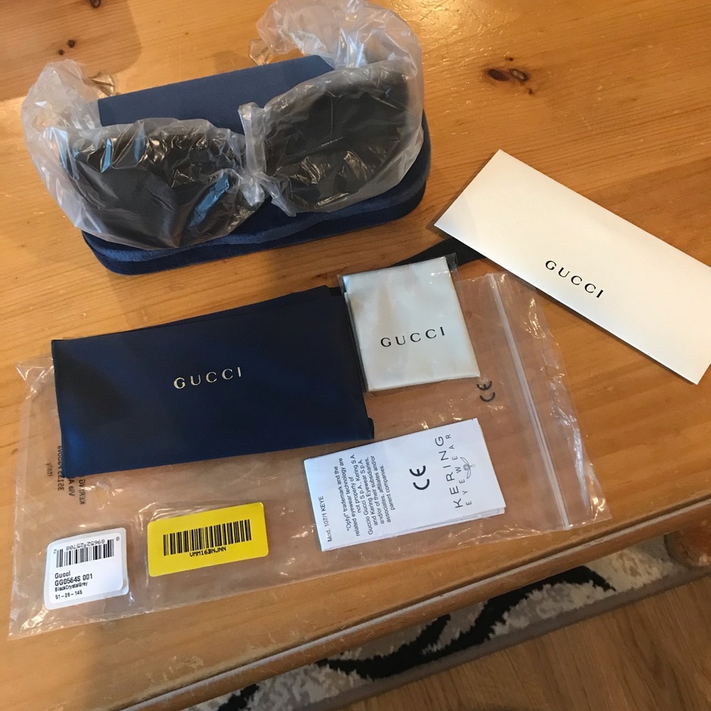 ON HOLD AUTHENTIC BRAND NEW BLACK GUCCI SUNGLASSES
